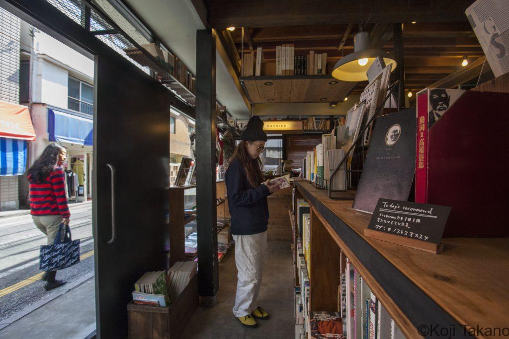 本屋はワンダーランド