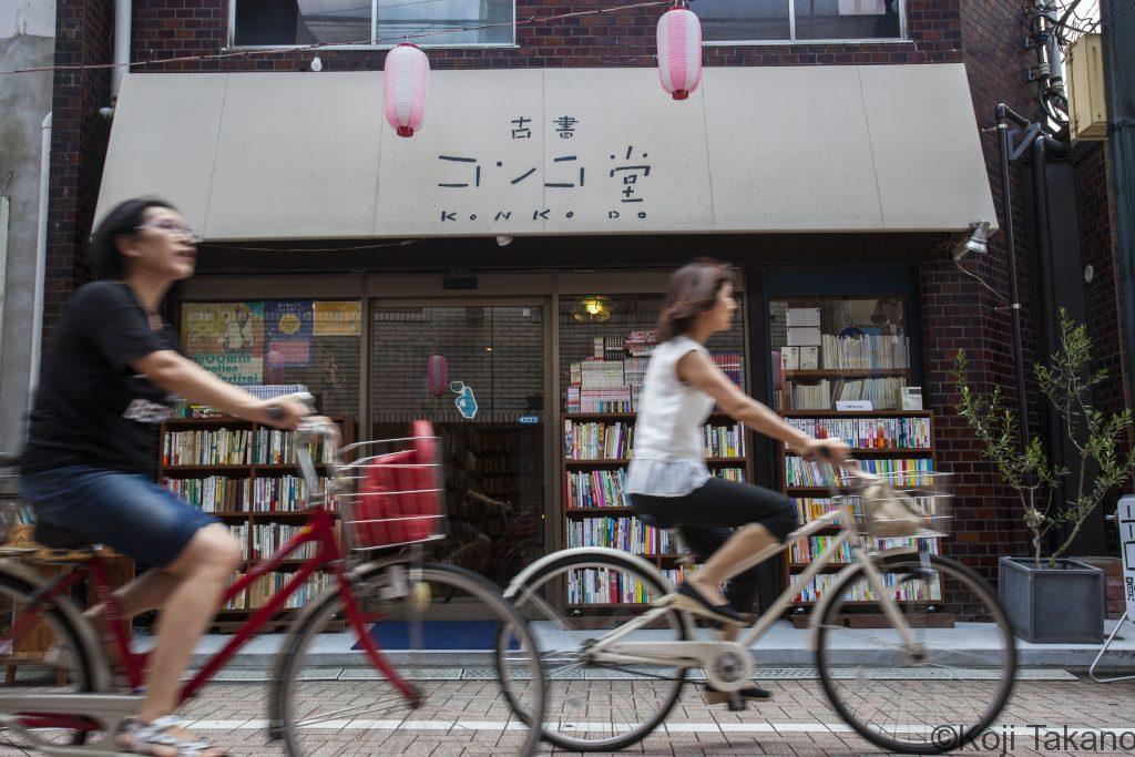 本屋はワンダーランド