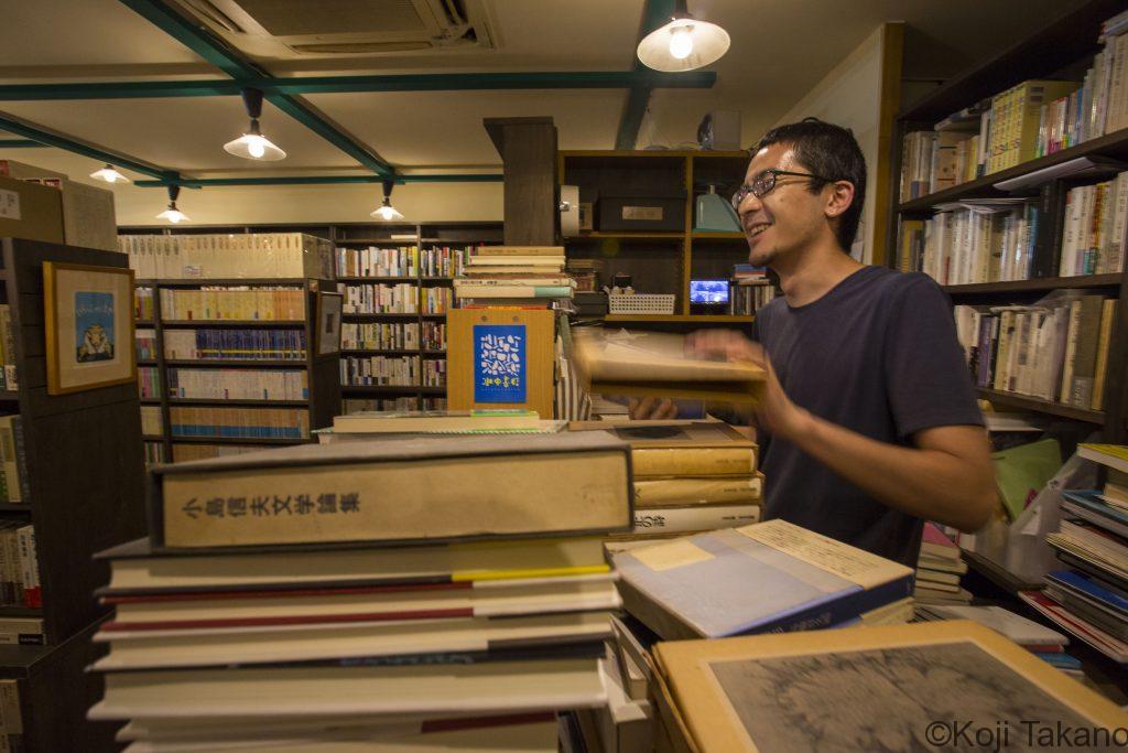 本屋はワンダーランド